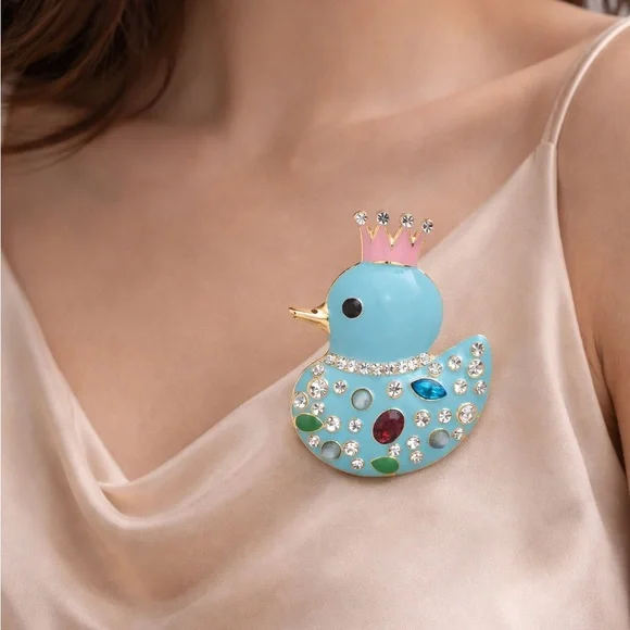 Blue Duck Crystal Brooch - Picture 10 of 10